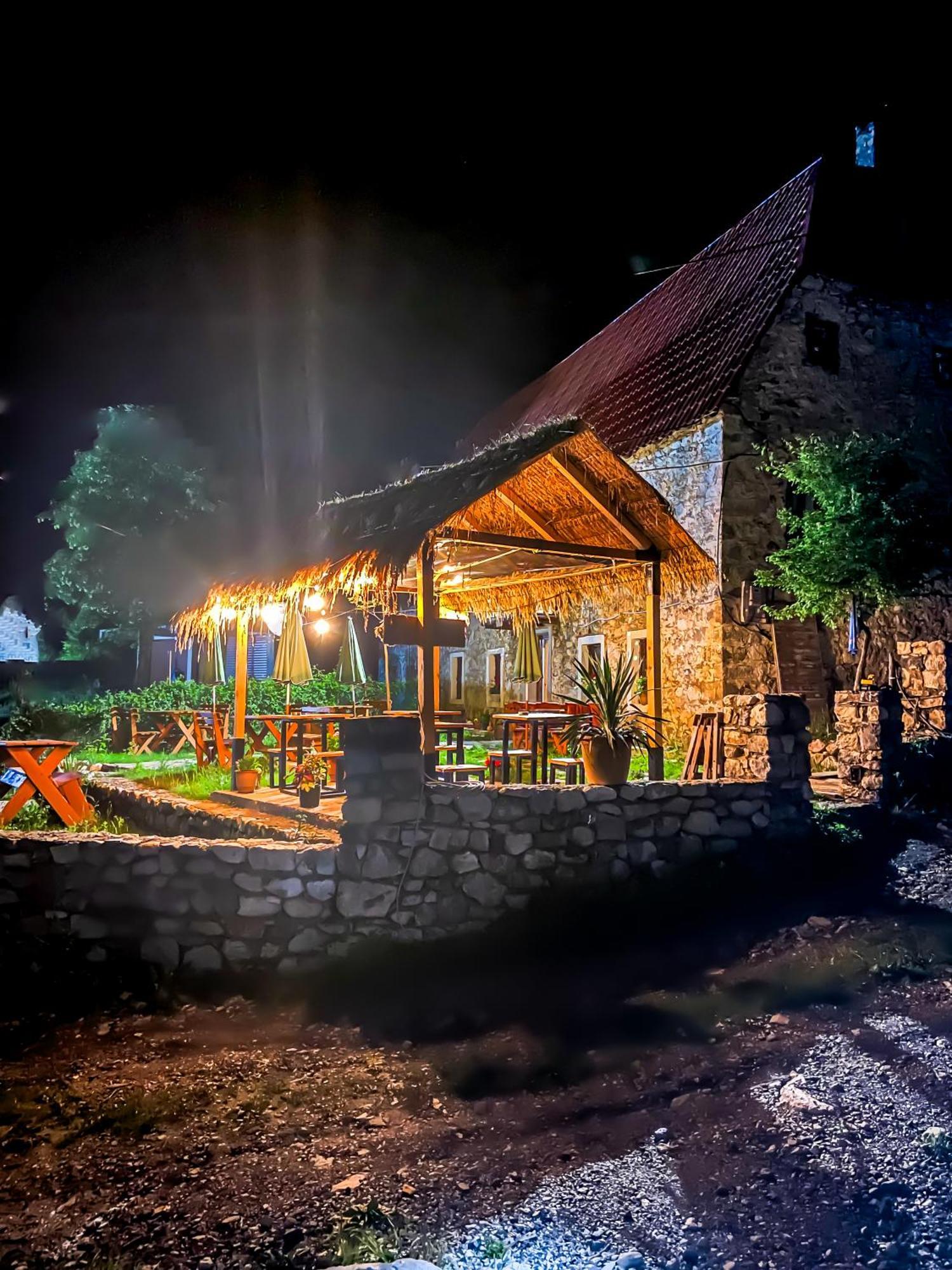 Guesthouse Kujtimi Theth Exteriér fotografie